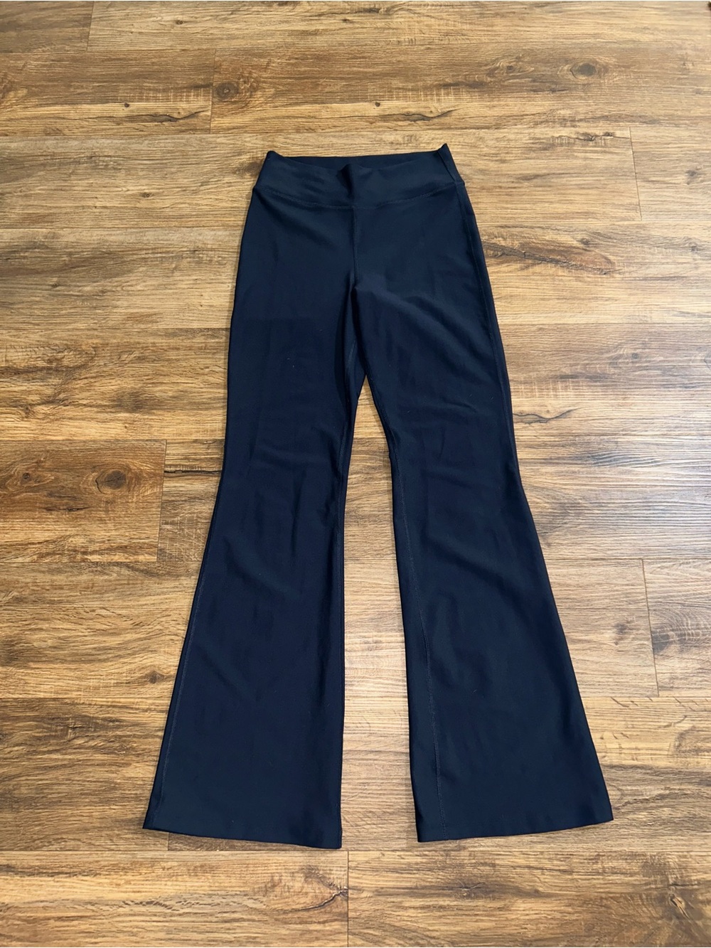 Women’s Old Navy Active Powersoft Flare Pants- petite small